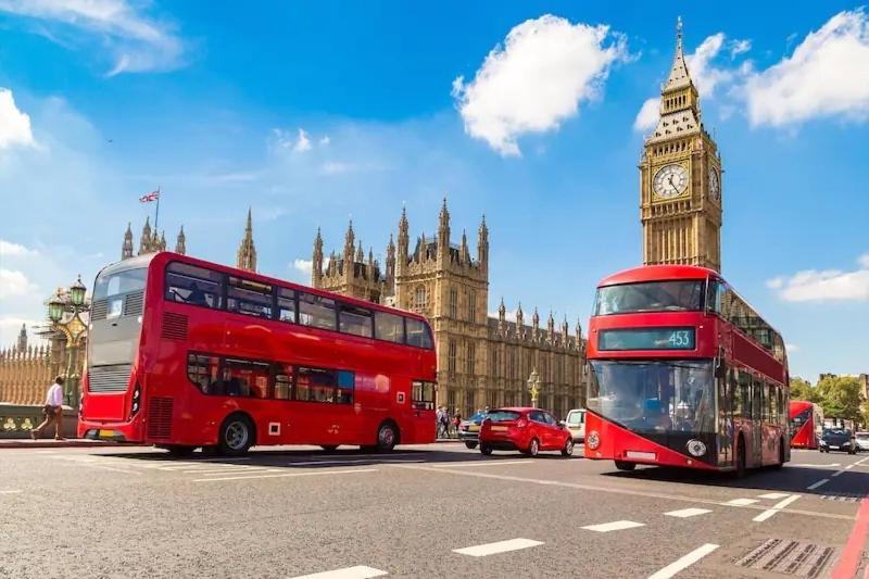 E2M Stays Lovely Apt Close To Ilford Station With Free Parking מראה חיצוני תמונה